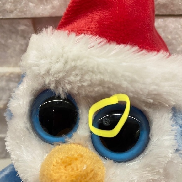 TY Beanie Boos FAIRBANKS the 7" Plush Blue Penguin Santa Hat Retired Solid Eyes - Picture 10 of 10